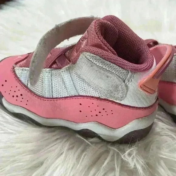 JORDAN 6 RINGS TD CORAL CHALK SHOES - Picture 14 of 15